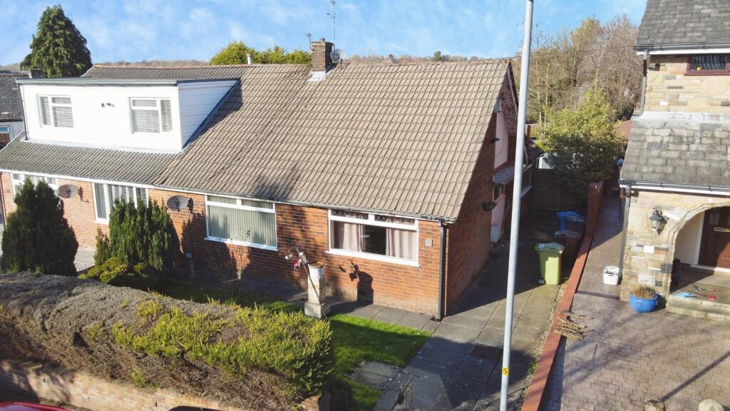 Main image of property: Cowlishaw Lane, Shaw, Oldham, Greater Manchester, OL2
