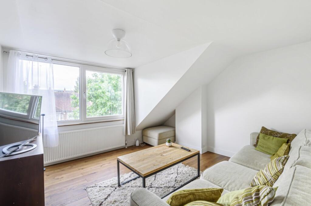 Apartment in London, Friern Barnet - View 2