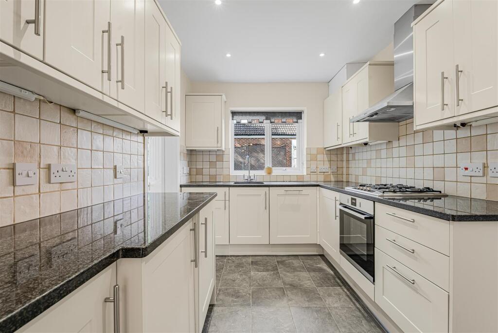 House in St Albans, Milehouse - View 4