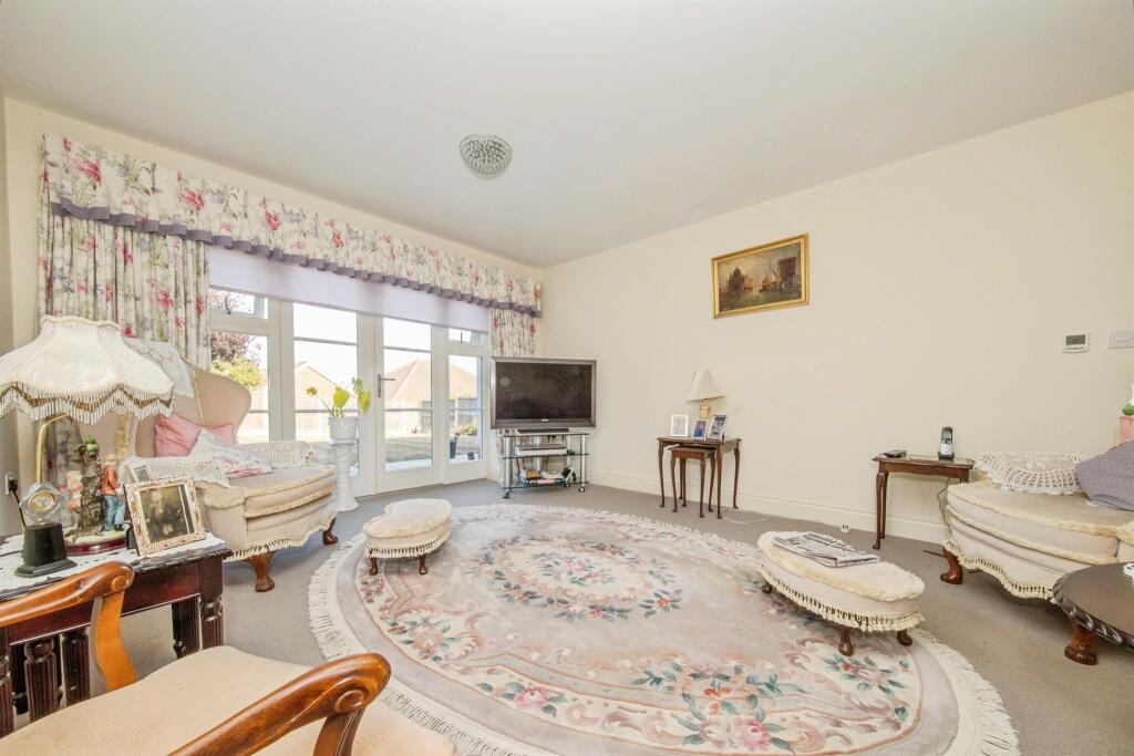 House in Kirby-le-Soken, Frinton and Walton - View 4