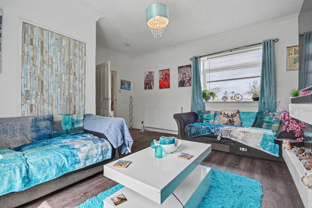 House in Port Glasgow, Broadfield - More