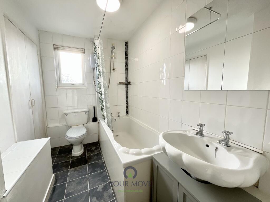 House in Birmingham, New Frankley in Birmingham - View 4