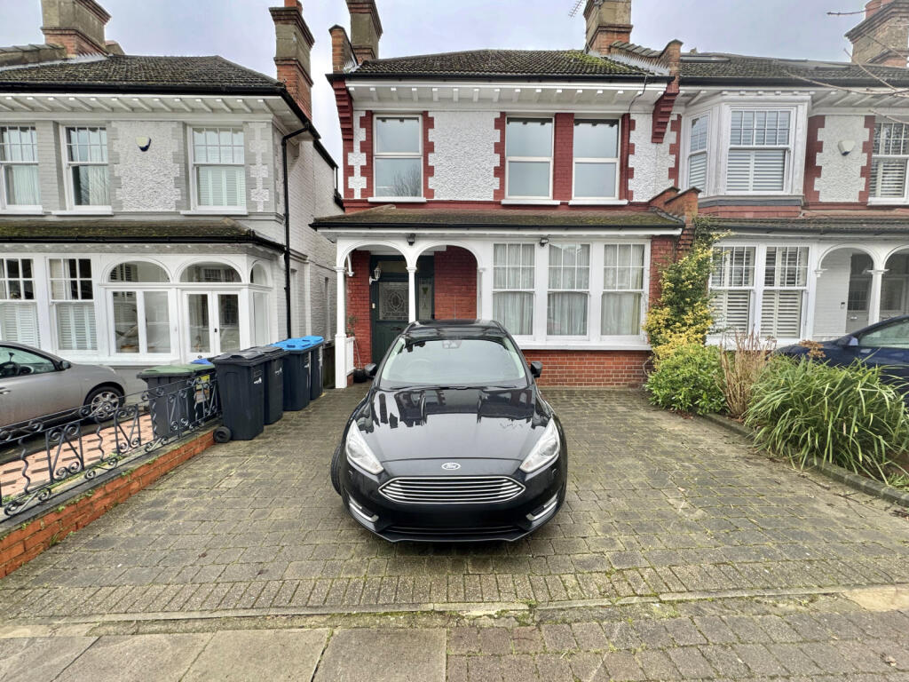 Main image of property: Fernleigh Road, Winchmore Hill, London, N21