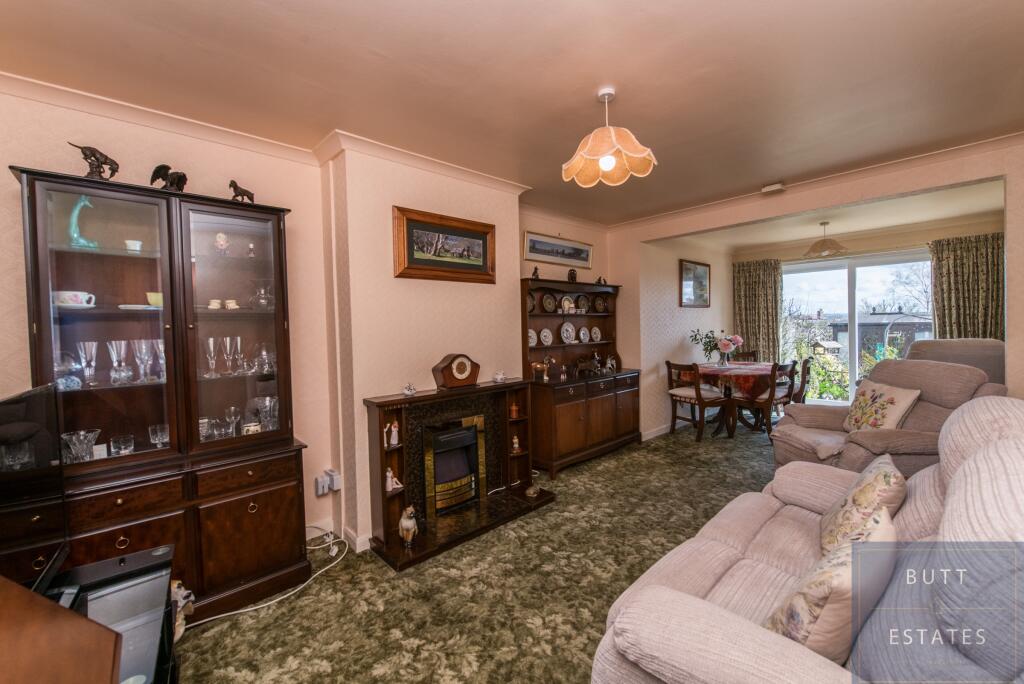 Central Avenue, Exeter - View 5