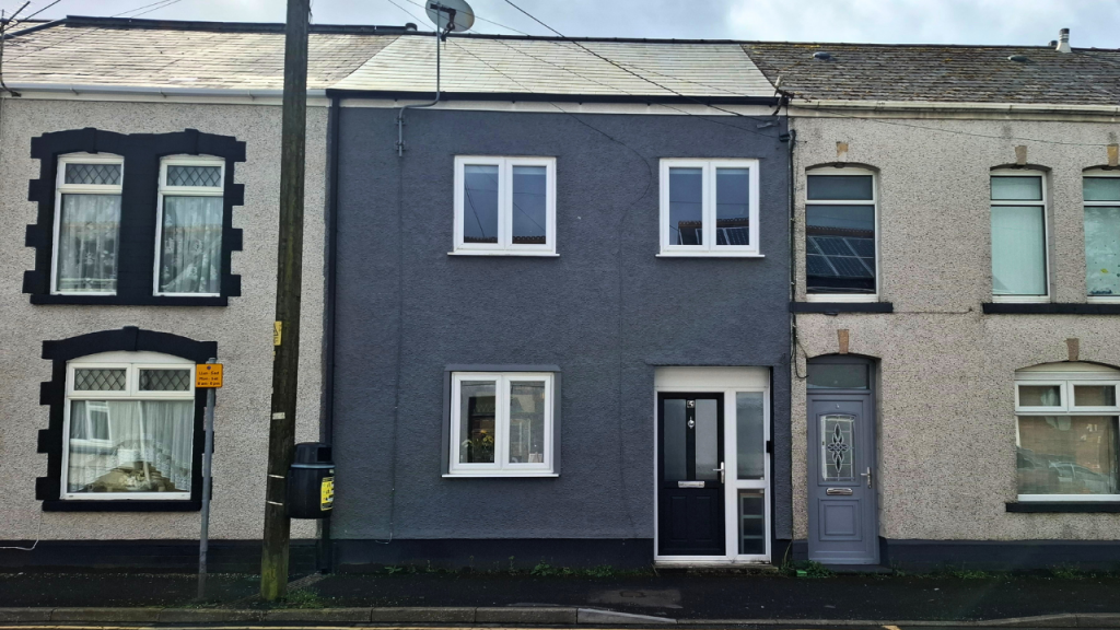 Main image of property: Margaret St, Ammanford, SA18