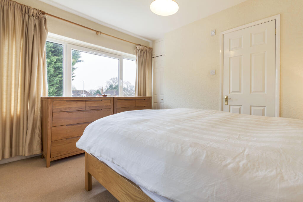House in Reading, Lower Earley, Earley - View 5