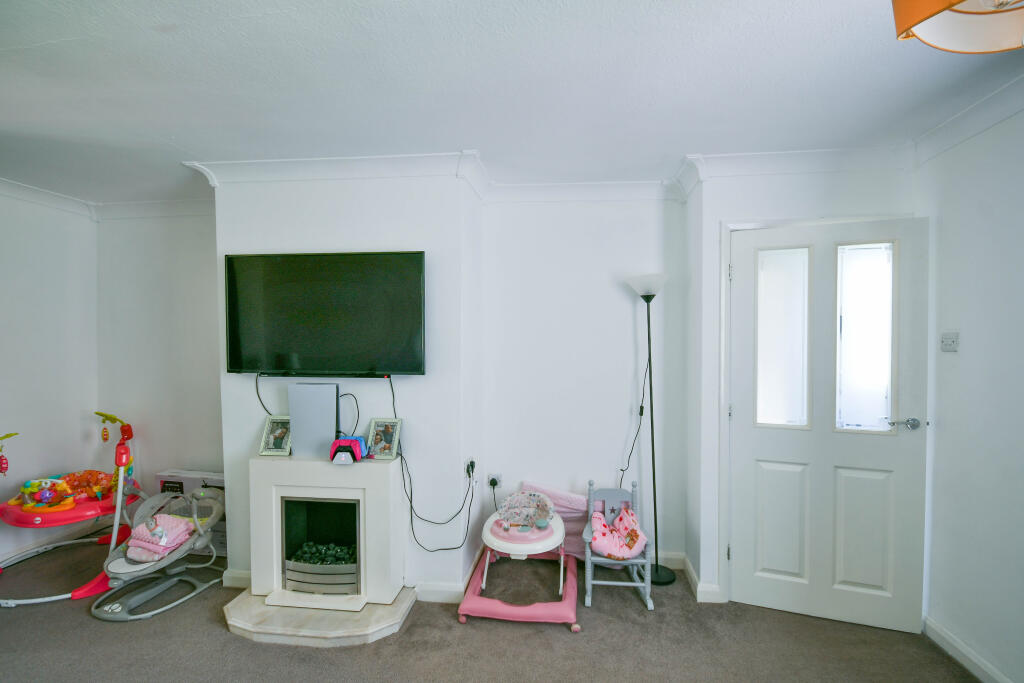 House in Newcastle upon Tyne, County Durham - View 4