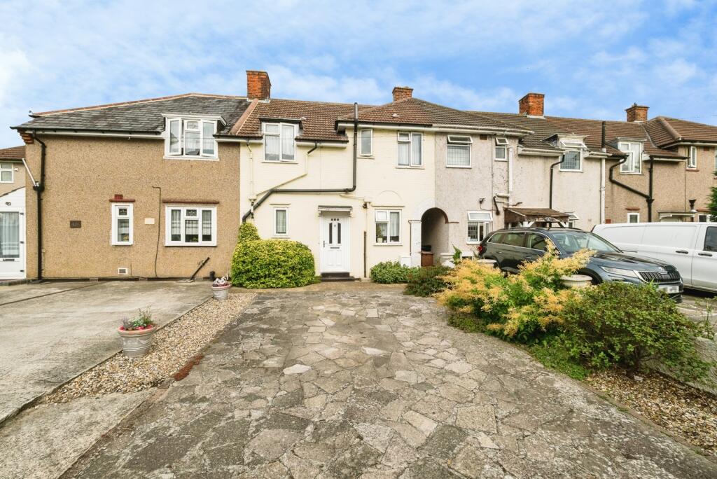 Main image of property: Bennetts Castle Lane, DAGENHAM, Essex, RM8