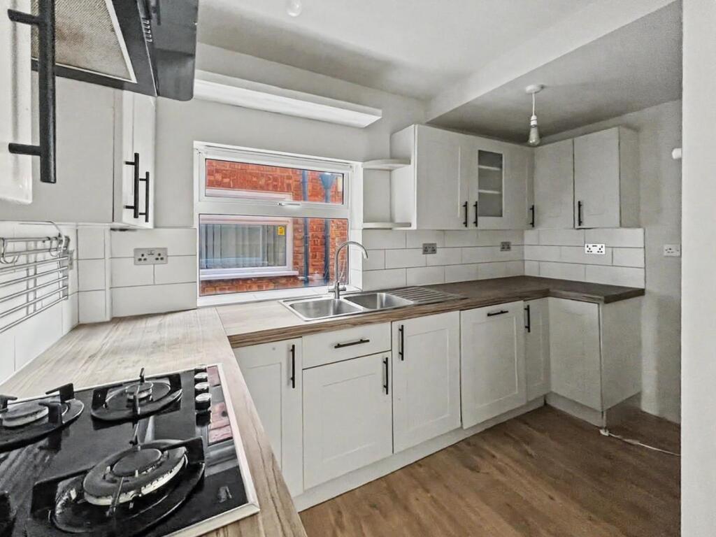 House in Birmingham, Tower Hill, Hamstead - View 3