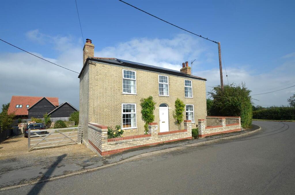 3-bed detached on Main Street, Wardy Hill, Ely, £550,000