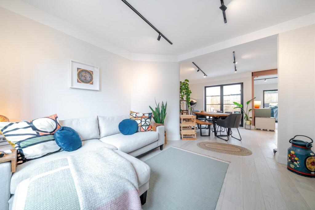 Main image of property: Seely Road, London, SW17