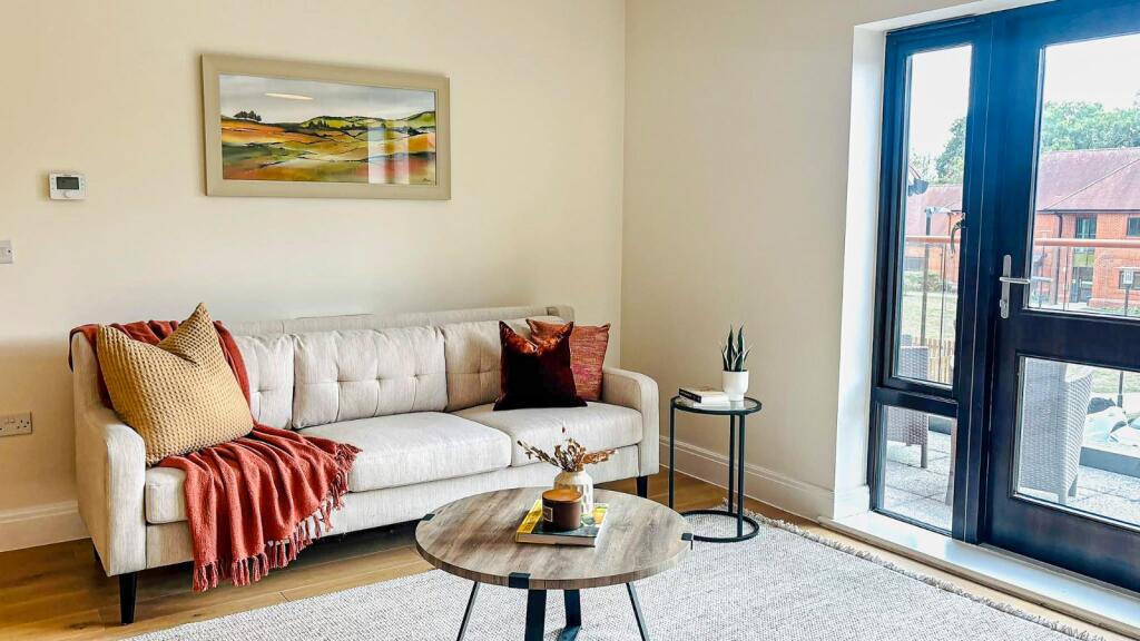 Apartment in Fareham, Hampshire - More
