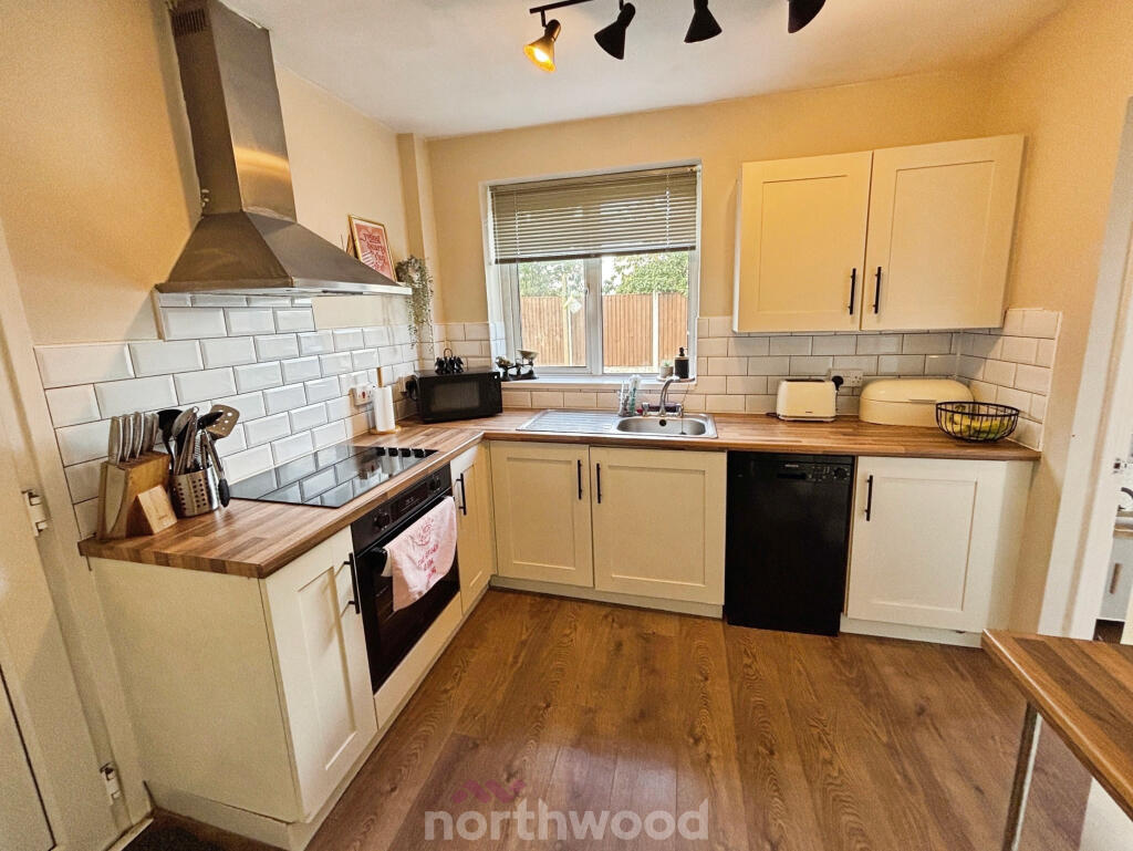 House in Doncaster - View 4