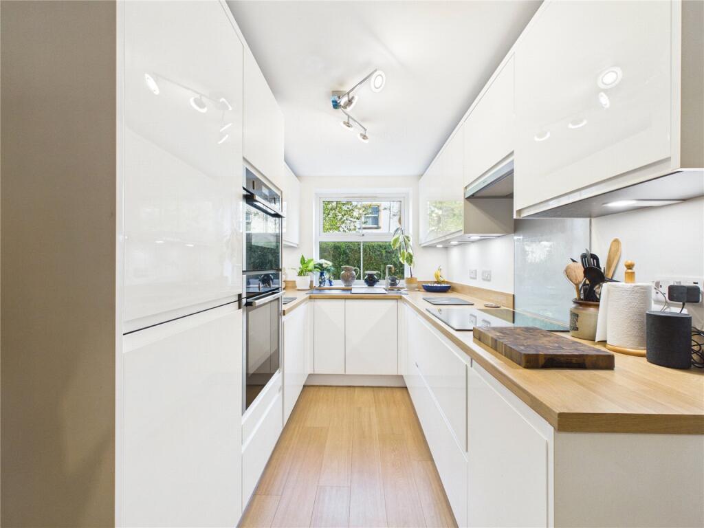 House in Bristol, Kingswood - View 4