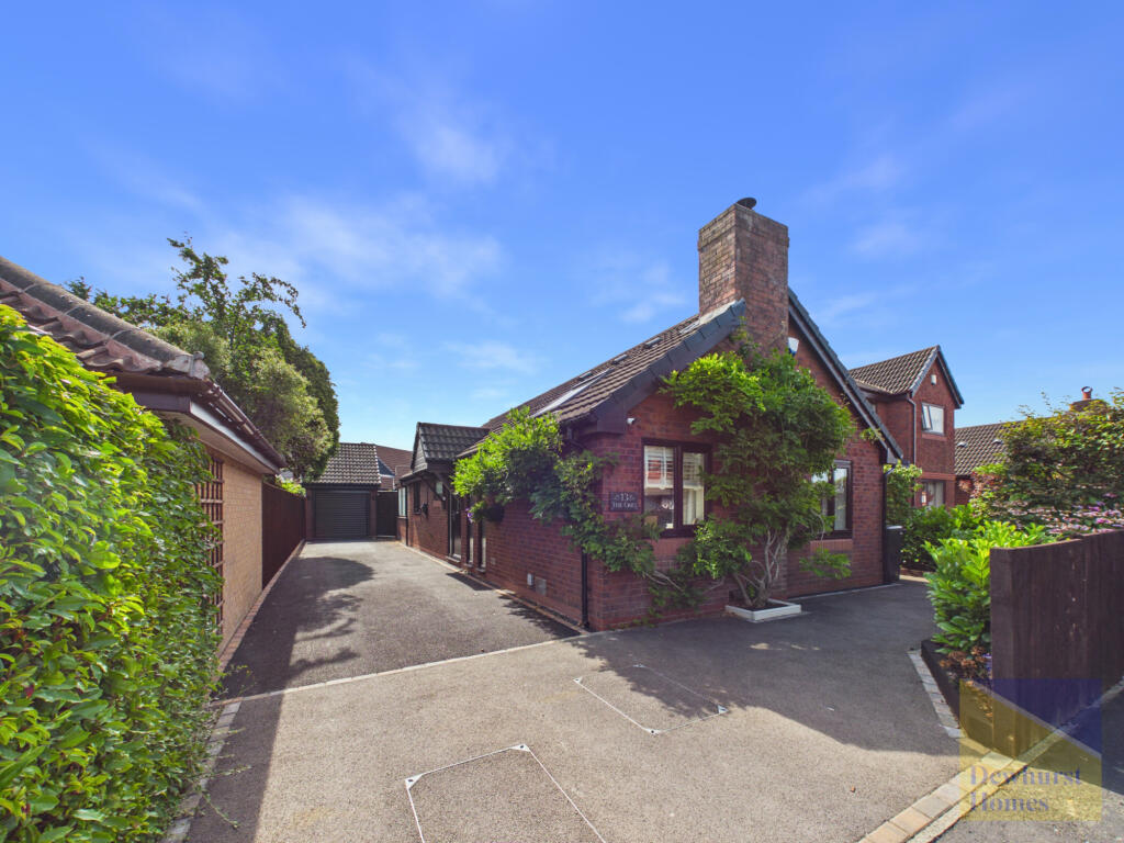 Main image of property: The Oaks, Walton-le-Dale, Lancashire, PR5