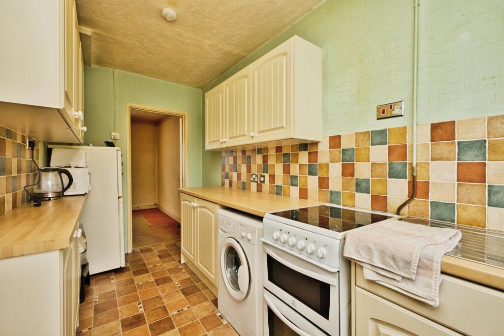 Westland Road, Yeovil photo 2