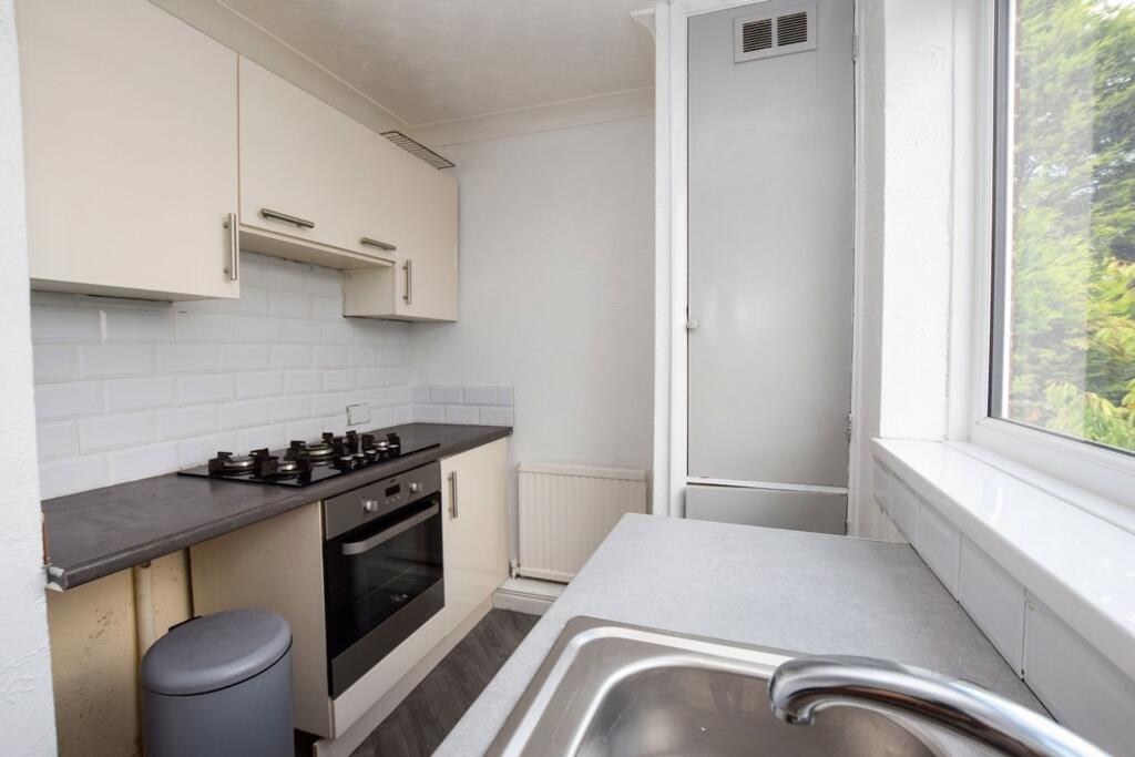 Ambleside Close, Brinsworth, S60 photo 3