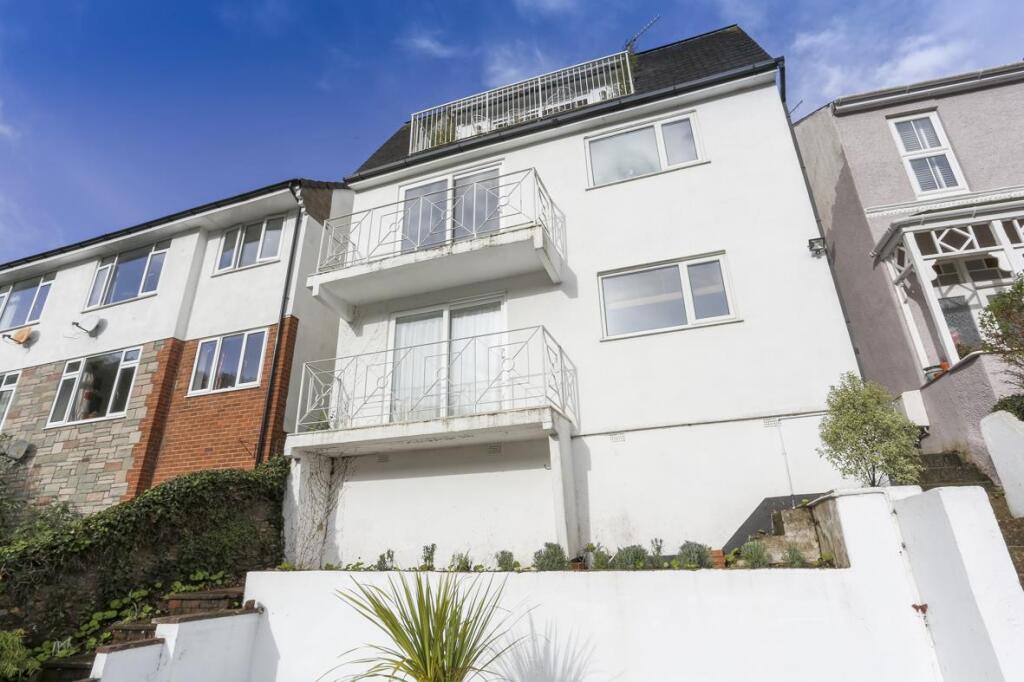 4-bed detached on Victoria Road, Dartmouth, £645,000