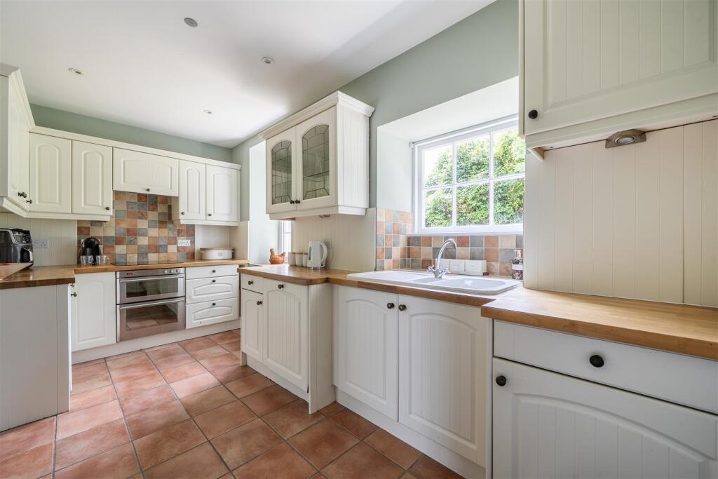 House in Truro - View 4