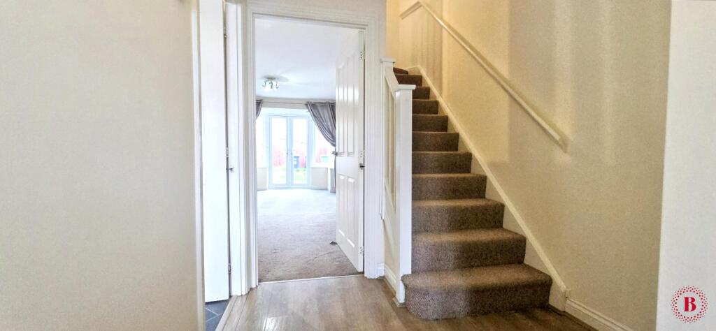 Thompson Avenue, Tamworth, B77 - More