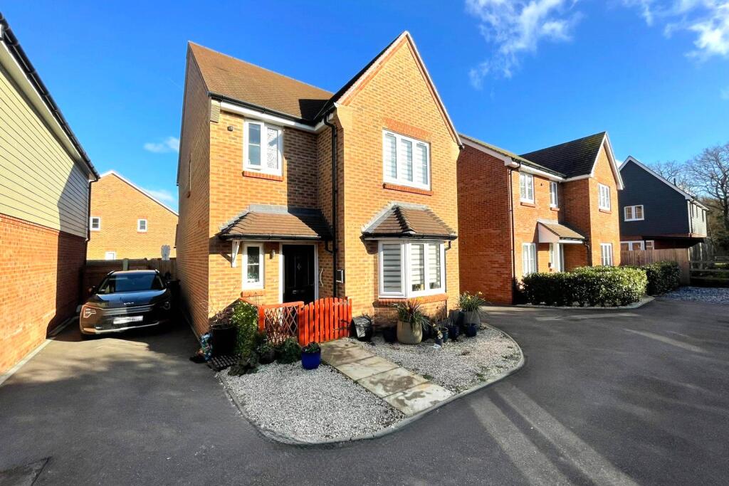 Main image of property: Hop Garden Way, Ash, Surrey, GU12