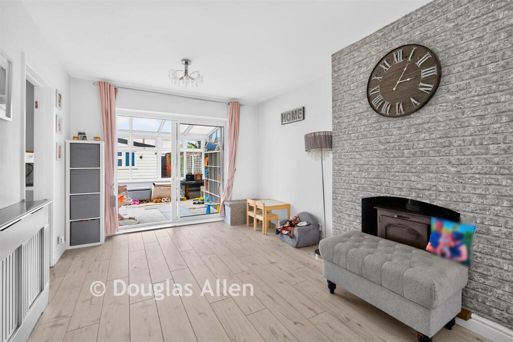 House in Southend-on-Sea - View 5