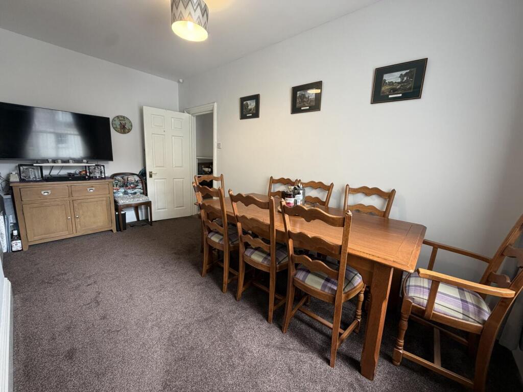 Apartment in Felixstowe, Old Felixstowe - View 3