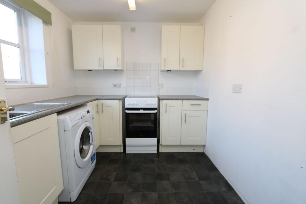 Showle Acre, Rhoose, CF62 photo 5