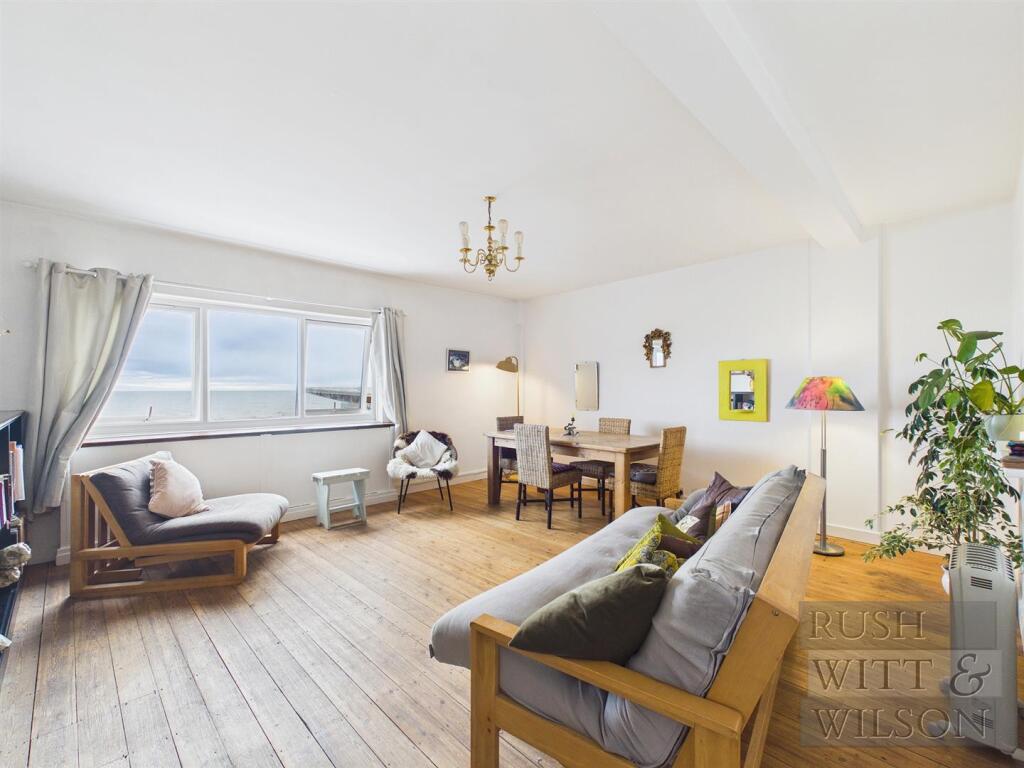 Apartment in Hastings, East Sussex - View 2