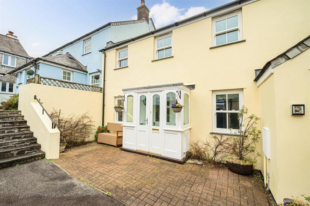 Main image of property: Mylor Bridge