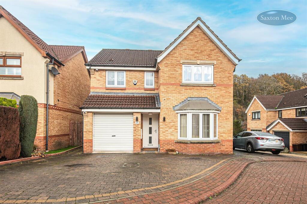 3-bed detached on Chambers View, Chapeltown, Sheffield, £375,000