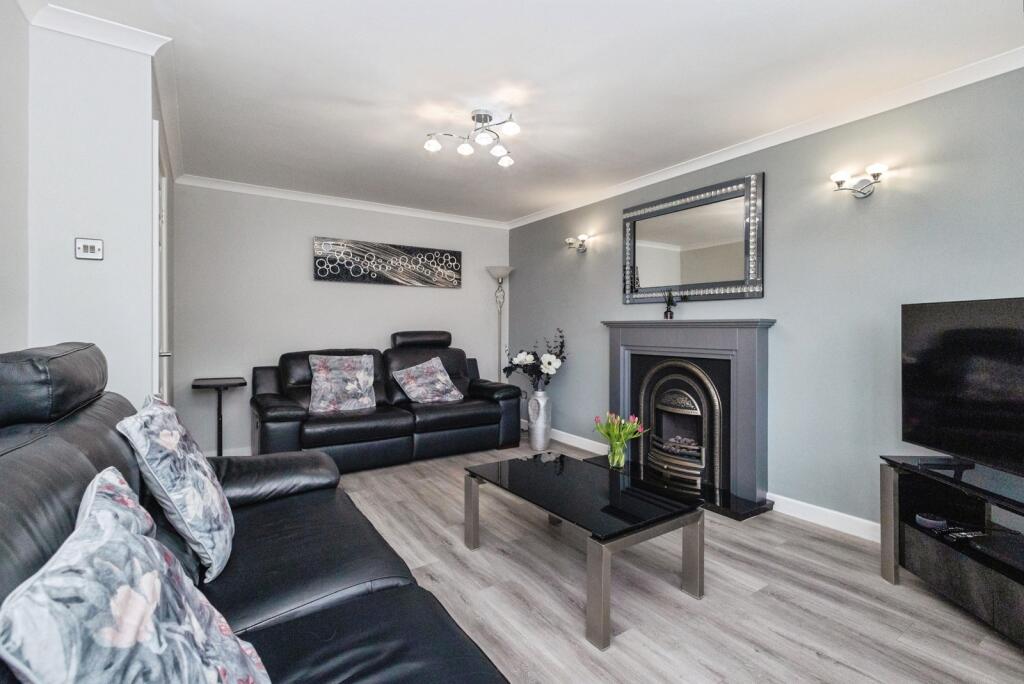 Hartswood Close, Denton, Manchester, Greater Manchester, M34 photo 3