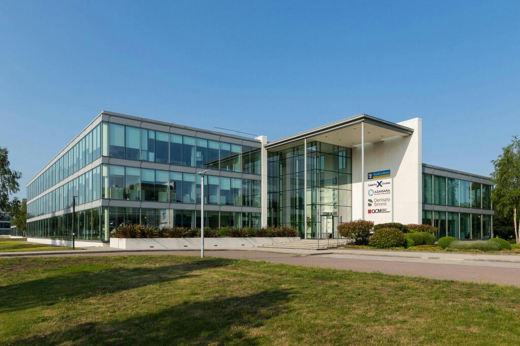 Building 1 The Heights Weybridge External.jpg