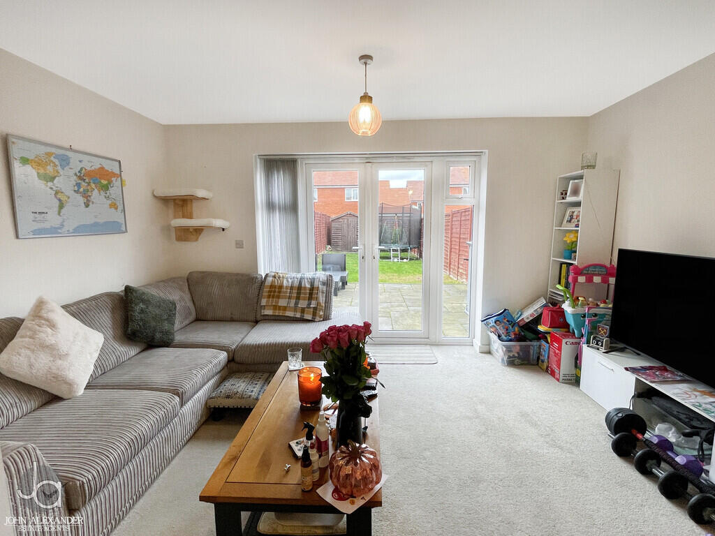 Tarecroft Way, Rivenhall, Witham photo 4