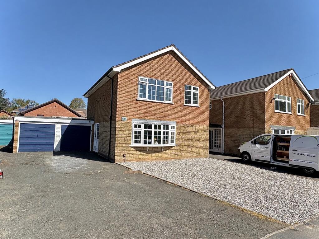 Main image of property: Viewfield Crescent, SEDGLEY, DY3 3UL