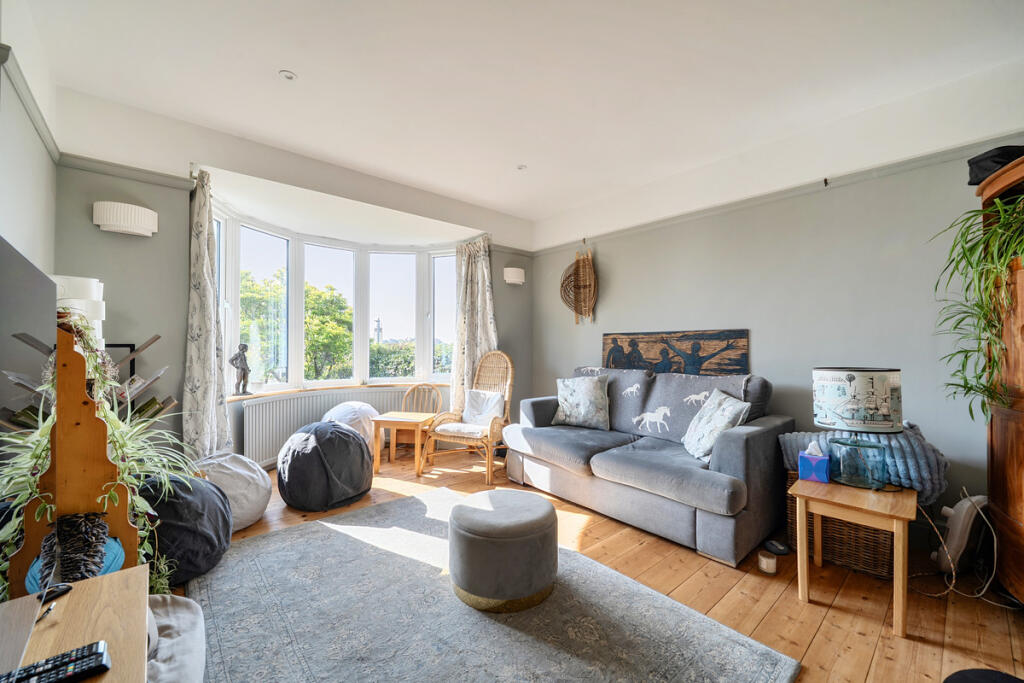 3-bed detached on Marlborough Avenue, Falmouth, TR11, £500,000