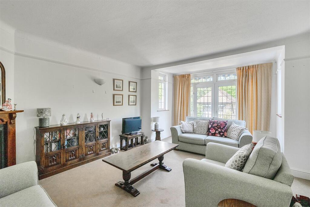 House in Croydon - View 2
