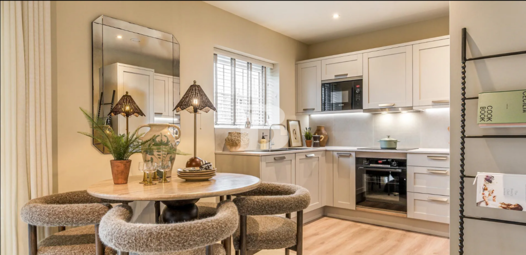 Main image of property: 65, Maidenhead, Maidenhead, SL6 2QW