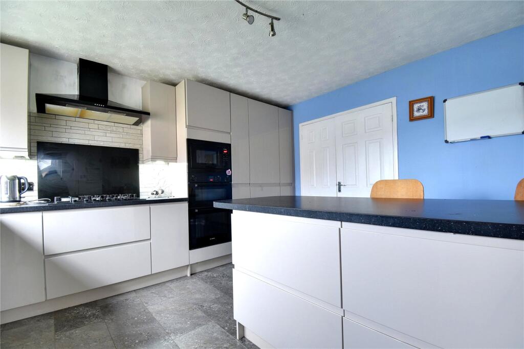 St. Christopher Close, Northallerton, North Yorkshire, DL7 photo 4