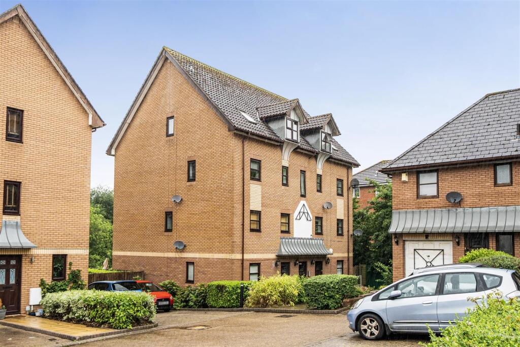 Main image of property: Butlers Walk, Crews Hole, Bristol