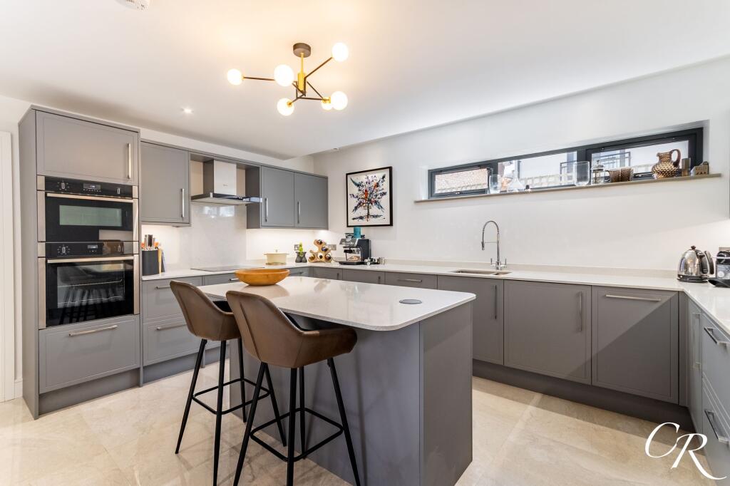 House in Cheltenham, Lynworth, Cleevemount - View 5