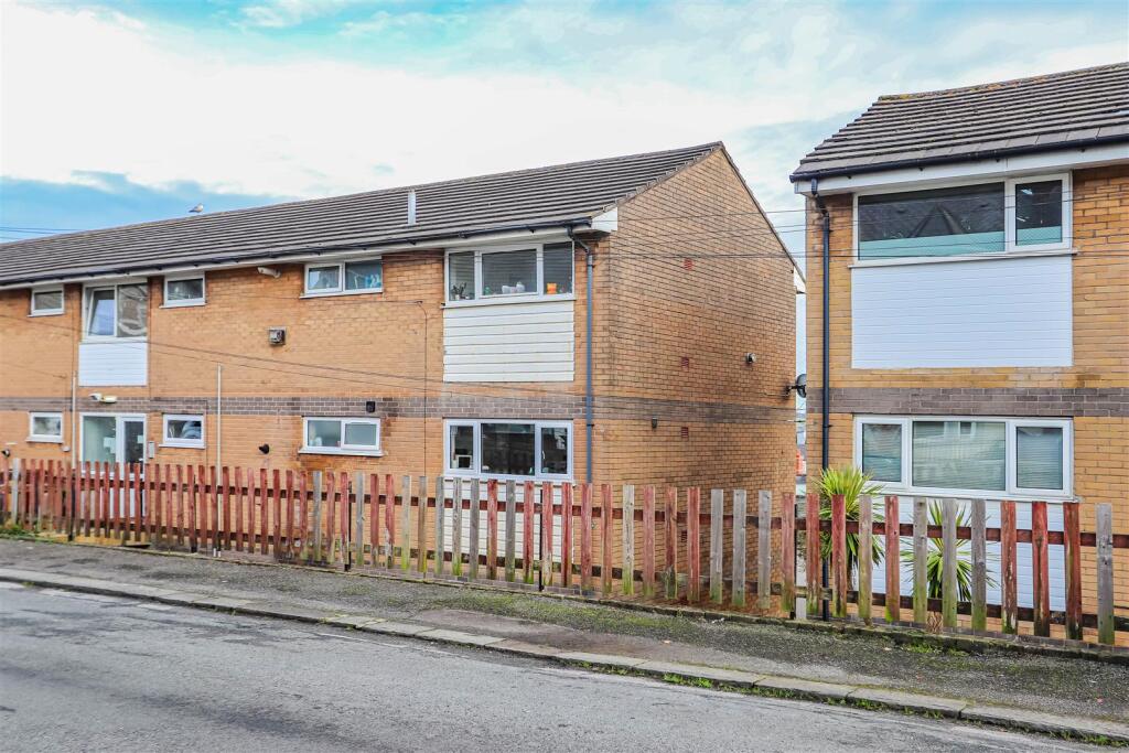 Main image of property: Pontypridd Street, Barry