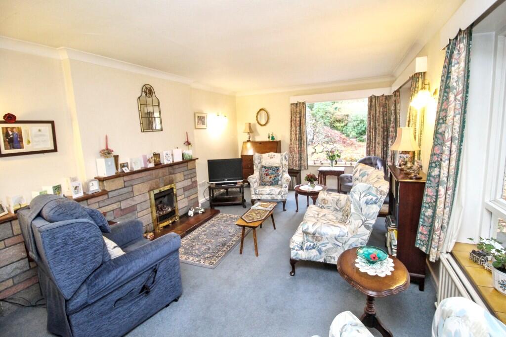 Avenue Road, High Kelling photo 3