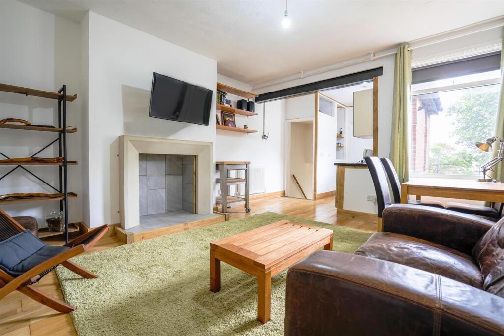 Apartment in North Shields, Chirton - View 2