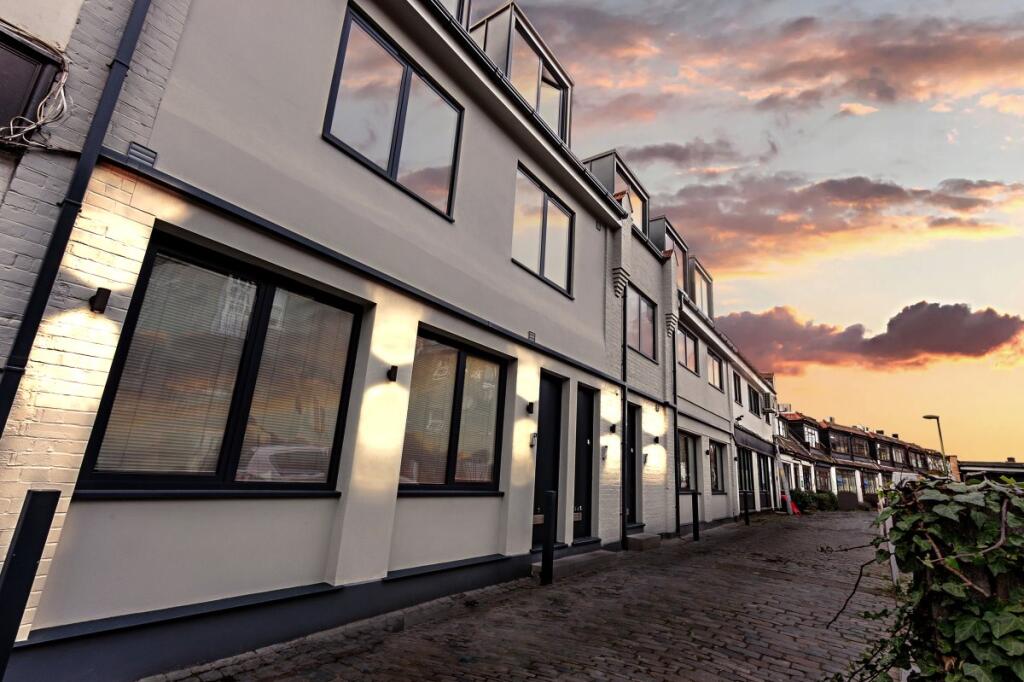 Main image of property: Counting House, Golders Green