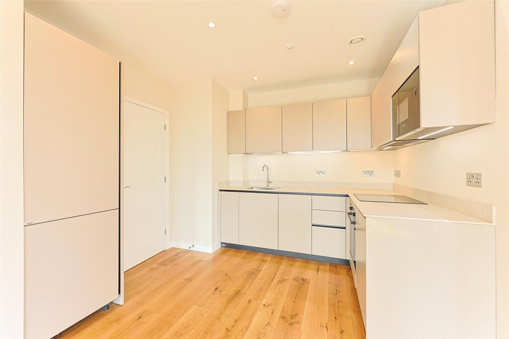 Apartment in London - View 5