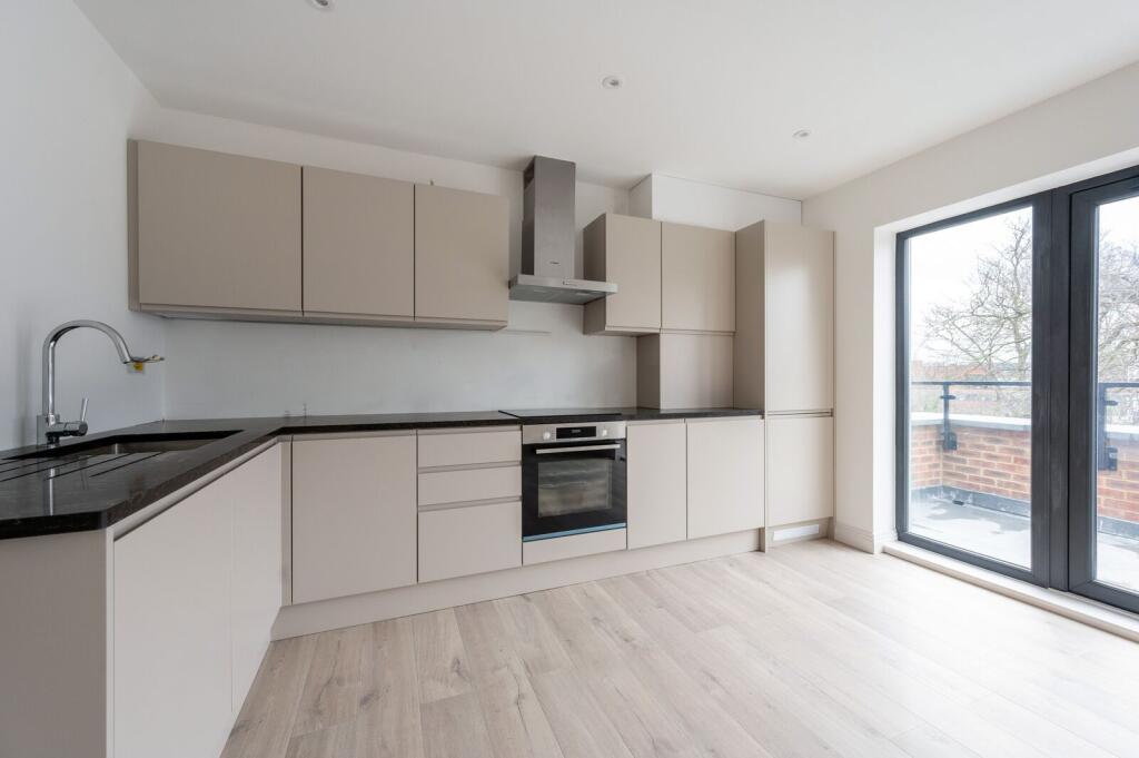 Apartment in Croydon - View 2