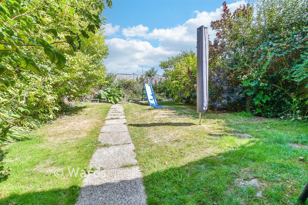 Montgomery Road, Tunbridge Wells, Kent photo 2