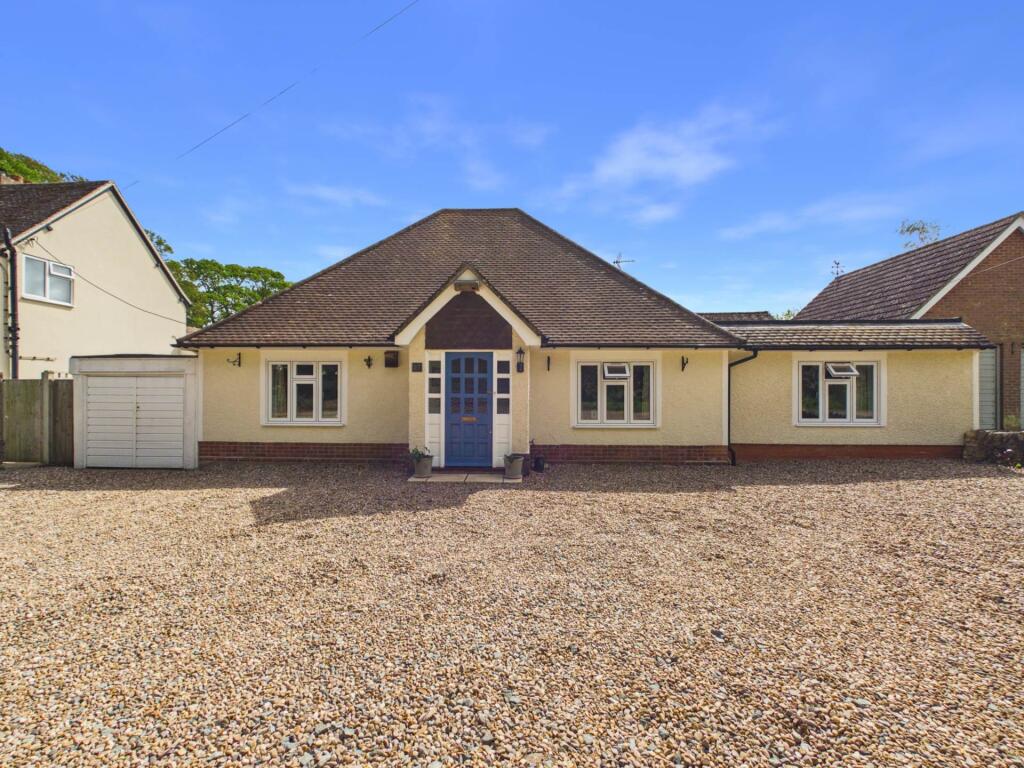 Main image of property: Station Road, Haddenham