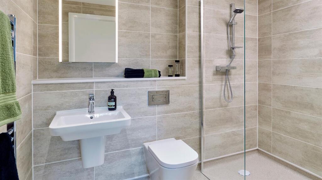 Apartment 16, Broadleaf House, Birmingham Road, Wylde Green, Sutton Coldfield, B72 1DY